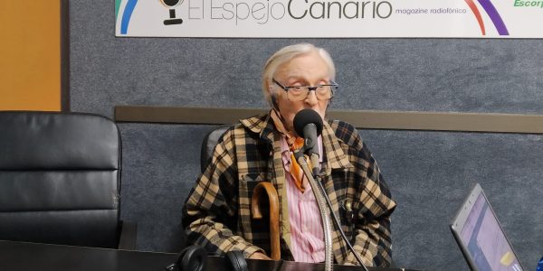 Pepe Dámaso en los estudios de El Espejo Canario