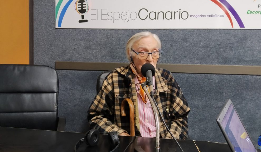 Pepe Dámaso en los estudios de El Espejo Canario