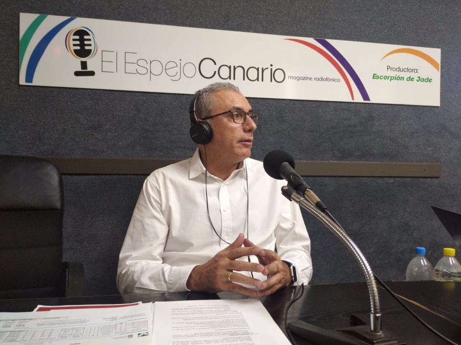 El gerente de Visocan, Víctor González García, en los estudios de El Espejo Canraio El gerente de Visocan, Víctor González García, en los estudios de El Espejo Canraio