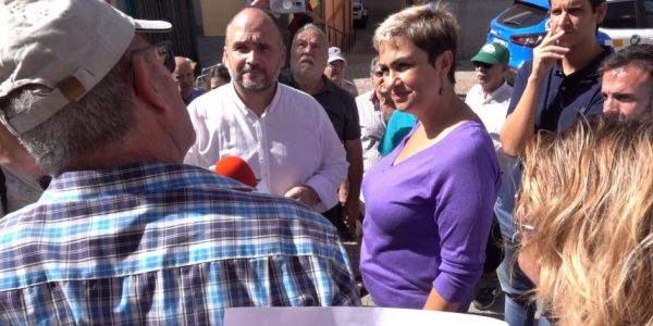La alcaldesa Ana Hernández con el consejero José Antonio Valvuena