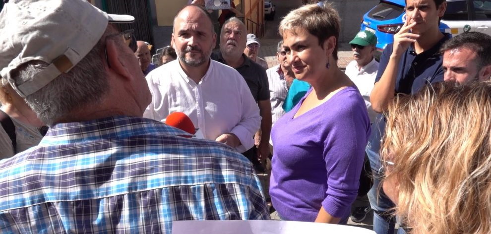 La alcaldesa Ana Hernández con el consejero José Antonio Valvuena
