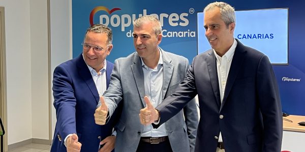 Presentación de Poli Suárez y Miguel Jorge Blanco (derecha) como candidatos del PP