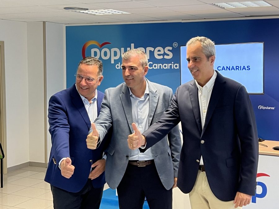 Presentación de Poli Suárez y Miguel Jorge Blanco (derecha) como candidatos del PP Presentación de Poli Suárez y Miguel Jorge Blanco (derecha) como candidatos del PP