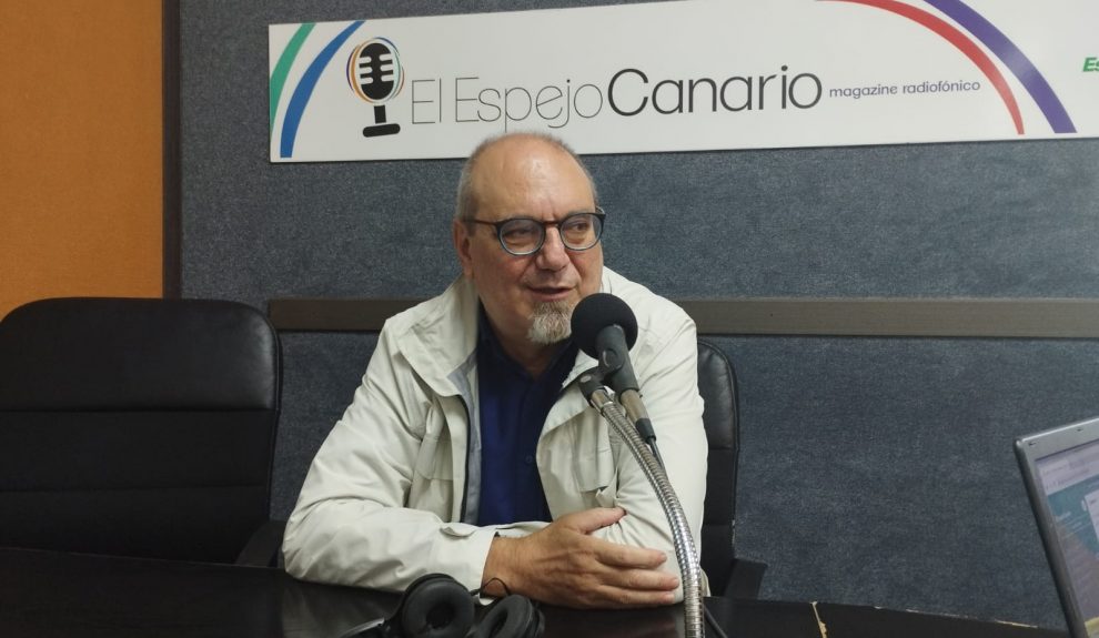 Miguel Ángel Rodríguez, director general de Guaguas Municipales, en los estudios de El Espejo Canario