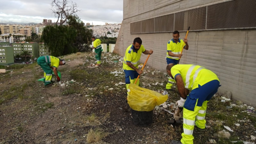 Trabajadores del servicio de limpieza de Las Palmas de Gran Canaria | Foto: Ayuntamiento de LPGC