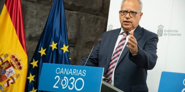 Casimiro Curbelo en una comparecencia ante los medios