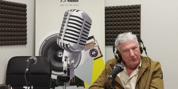 Pedro Quevedo en los estudios de El Espejo Canario
