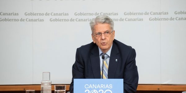 Julio Pérez durante una comparecencia de prensa | Foto: Gobcan
