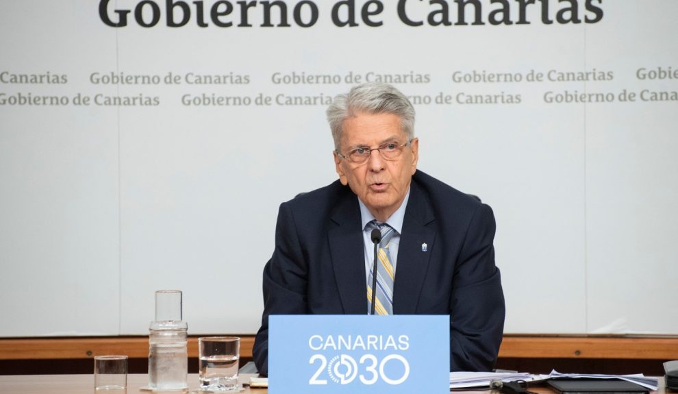 Julio Pérez durante una comparecencia de prensa | Foto: Gobcan