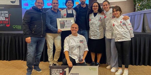 David Hernández junto a la delegación de Hecansa en el 'Protur Chef 2023'