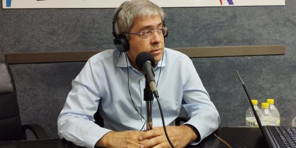Marco Aurelio Pérez en los estudios de El Espejo Canario