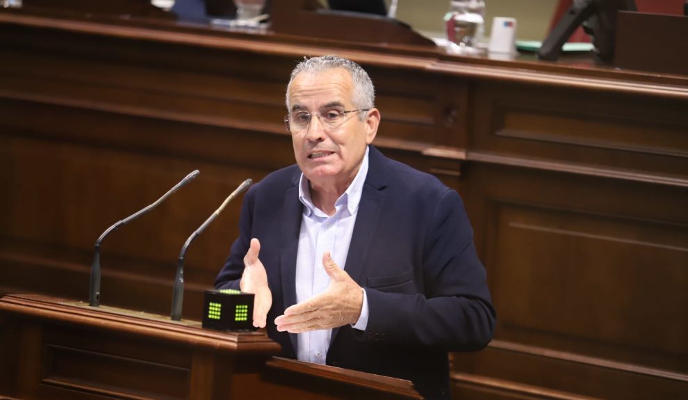 Mario Cabrera durante una sesión parlamentaria | Foto: Parcan