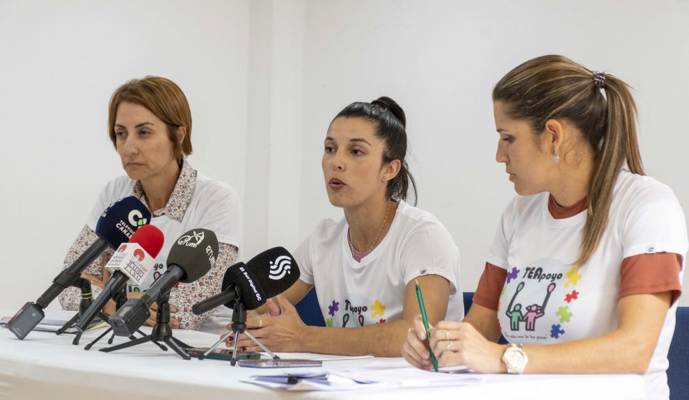 Onalia Bueno, Gisela Martin y Tania Alonso durante una rueda de prensa | Foto: Ayuntamiento de Mogán