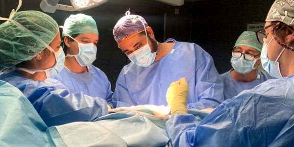 Implantación de una prótesis bilateral de cadera | Foto: HUSR