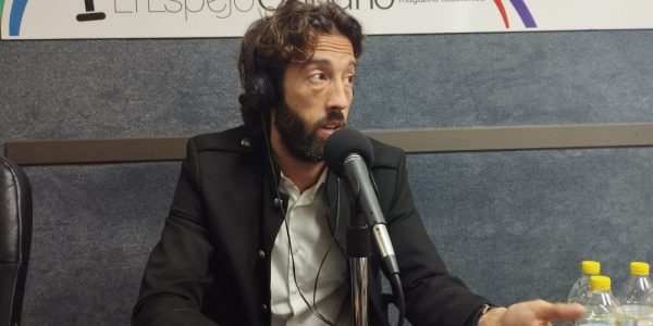 El magistrado Javier Ercilla en los estudios de El Espejo Canario