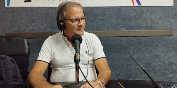 Joaquín Santana, presidente de Resurgir de Ojos de Garza, en los estudios de El Espejo Canario