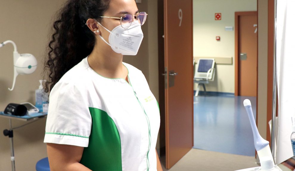 Enfermera de Ginecología en Hospitales Universitarios San Roque | Foto: HUSR