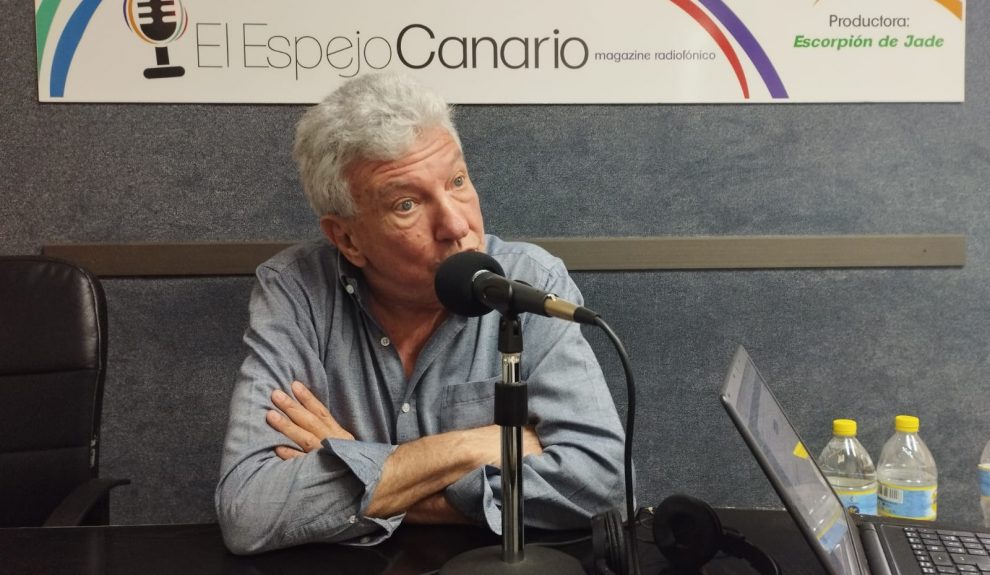 Pedro Quevedo en los estudios de El Espejo Canario