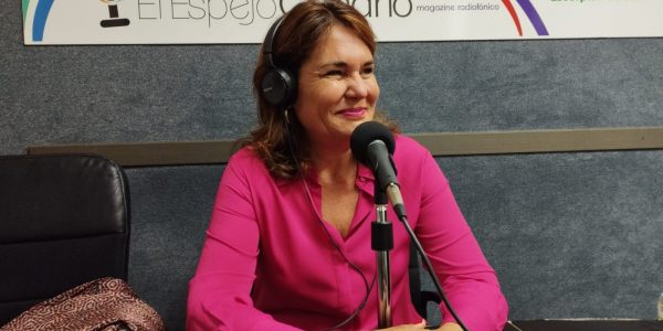 Jimena Delgado en los estudios de El Espejo Canario