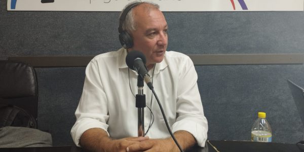 Luis Alberto Campos en los estudios de El Espejo Canario