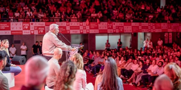 José Miguel Rodríguez Fraga durante la presentación de su campaña electoral