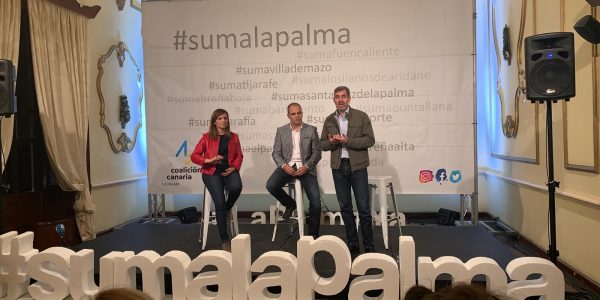 Antonio Acosta (centro) durante la presentación de su candidatura | Foto: CC