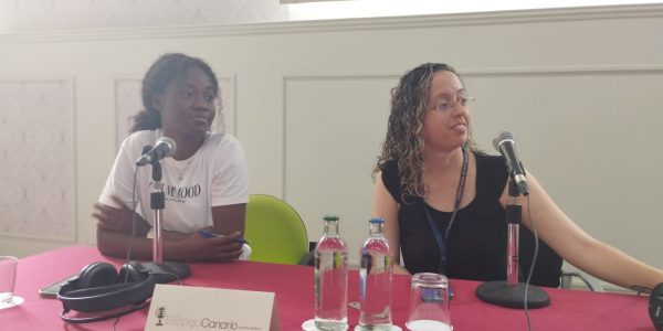 Leonora Angono y Ana González durante el programa especial de El Espejo Canario dedicado a la ULPGC