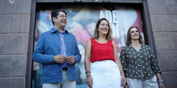 Alicia Álvarez (centro) en un acto de campaña | Foto: PSOE