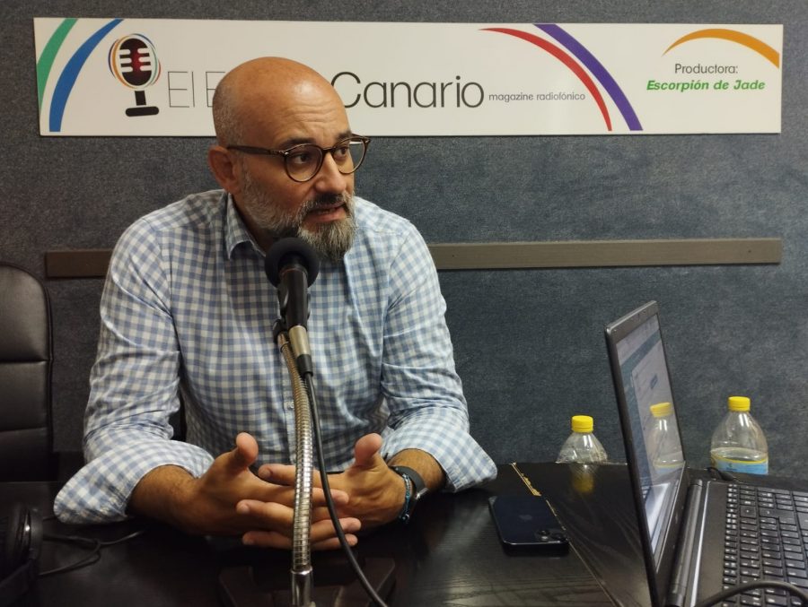 Aridany Romero en los estudios de El Espejo Canario Aridany Romero en los estudios de El Espejo Canario