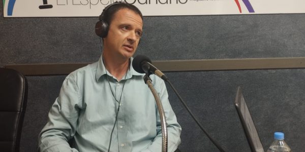 Carlos Medina, decano de Colegio de Ingenieros Industriales de Canarias, en los estudios de El Espejo Canario