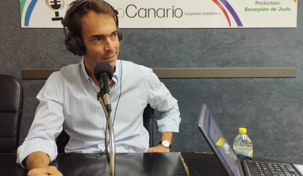 Germán Carlos Suárez en los estudios de El Espejo Canario