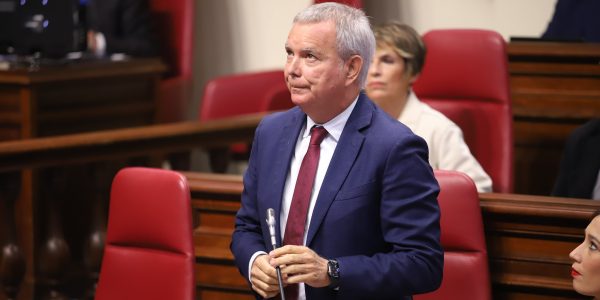 Chano Franquis en una sesión del Parlamento de Canarias | Foto: Parlamento de Canarias