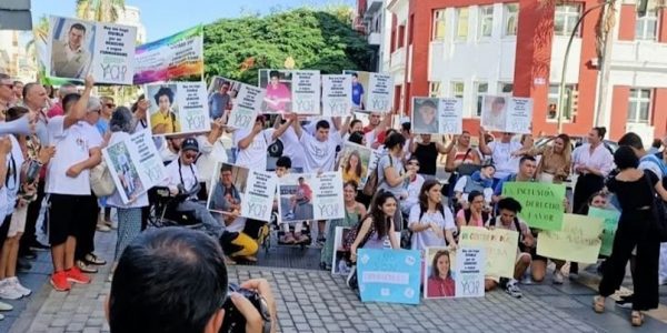 Concentración de la plataforma Y Ahora, ¿Qué Hacemos?