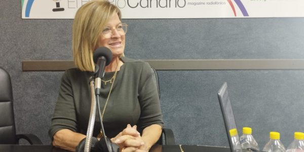 Inmaculada Medina en los estudios de El Espejo Canario