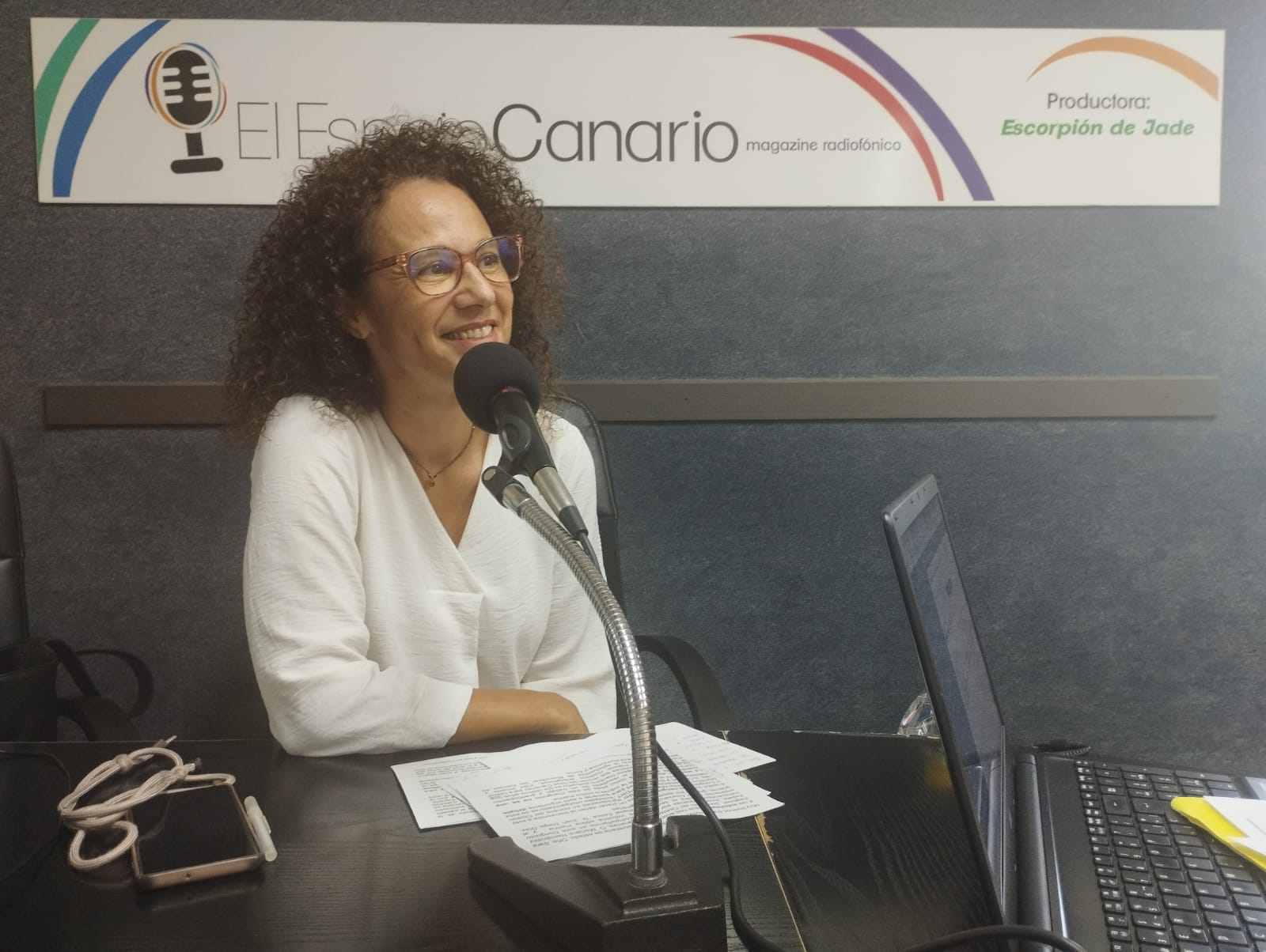 Elba Bueno en los estudios de El Espejo Canario Elba Bueno en los estudios de El Espejo Canario