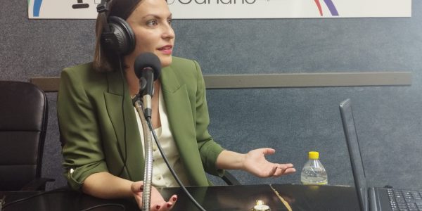 Migdalia Machín en los estudios de El Espejo Canario