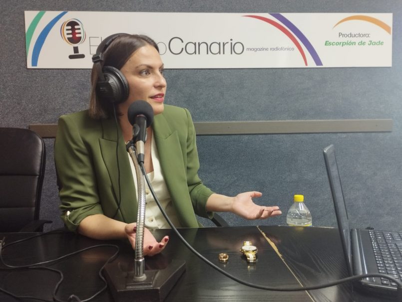 Migdalia Machín en los estudios de El Espejo Canario Migdalia Machín en los estudios de El Espejo Canario