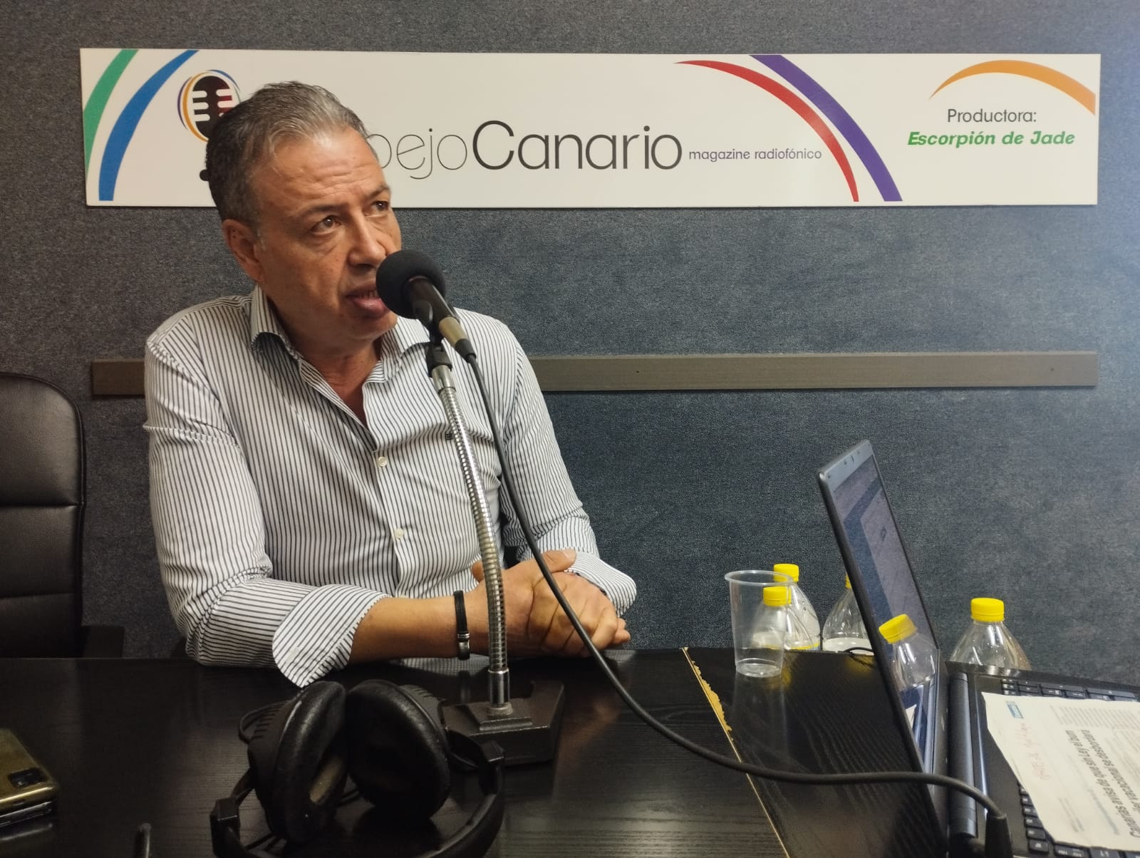 Antonio Ortega en los estudios de El Espejo Canario Antonio Ortega en los estudios de El Espejo Canario