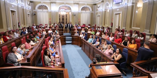 Jornadas sobre las mujeres rurales en el Parlamento de Canarias