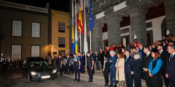 Las Casas Consistoriales de Las Palmas de Gran Canaria acogen la capilla ardiente de Jerónimo Saavedra | Foto: Ayuntamiento de Las Palmas de Gran Canaria