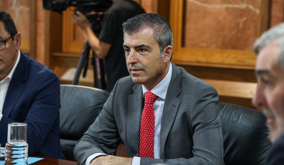 Manuel Domínguez en una reunión del consejo de gobierno | Foto: Gobierno de Canarias