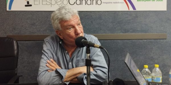 Pedro Quevedo en los estudios de El Espejo Canario