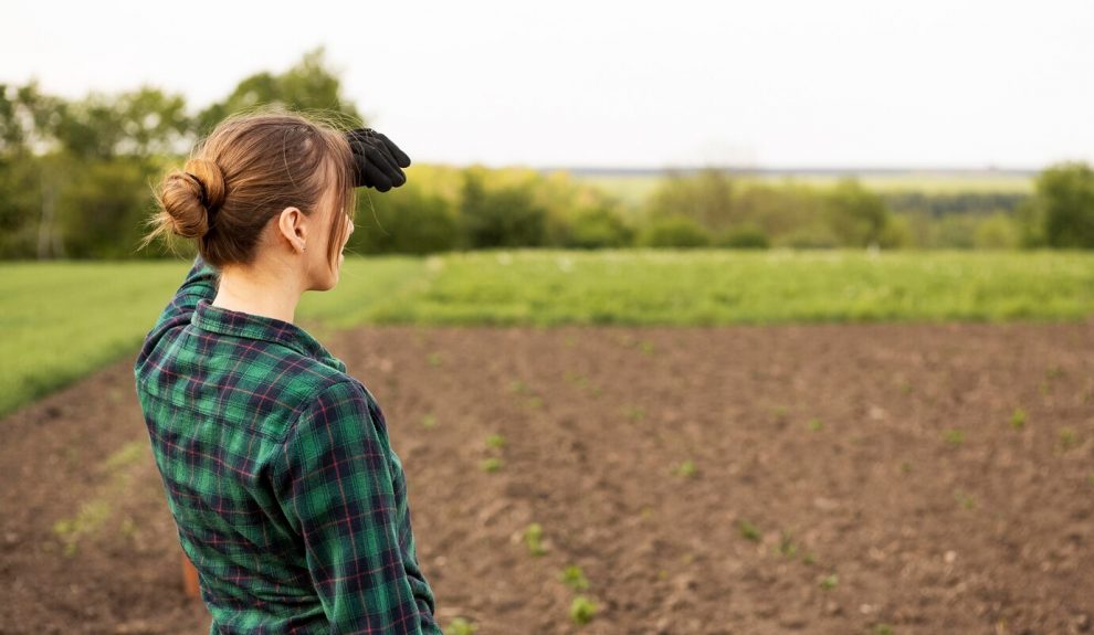 Agricultora en el campo canario | Foto: Gobierno de Canarias