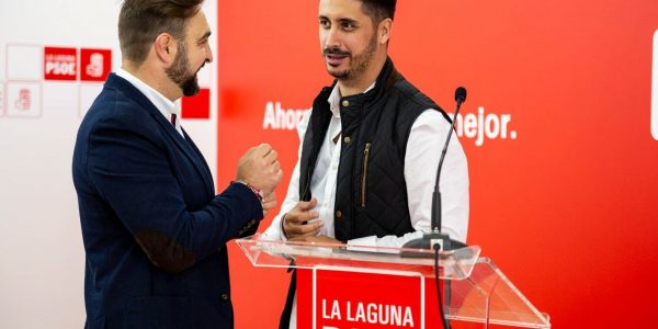 Óscar Olave (izquierda), junto al alcalde de La Laguna, Luis Yeray Gutiérrez | Foto: PSOE