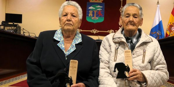 Rosario y Remedios Morales | Foto: Cabildo de El Hierro