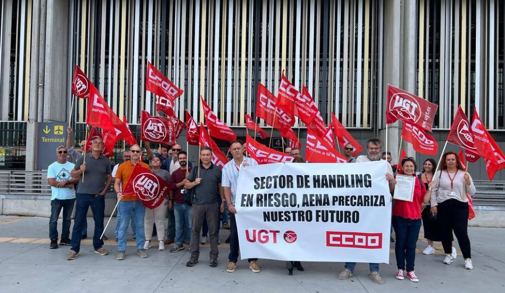 Concentración de trabajadores de Iberia en el aeropuerto de Gran Canaria | Foto: CCOO