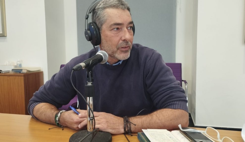 Luis Hernández Calvento en los estudios de El Espejo Canario en la ULPGC