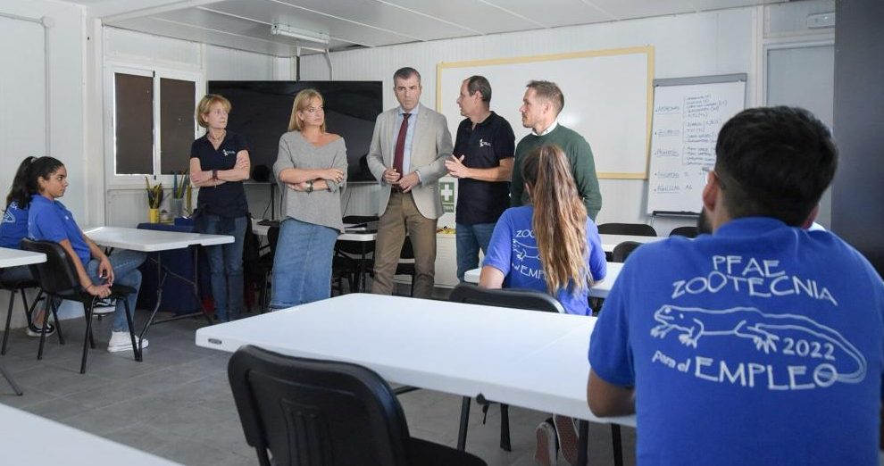 Visita de miembros del Gobierno canario a la Fundación Neotrópico | Foto: Gobierno de Canarias