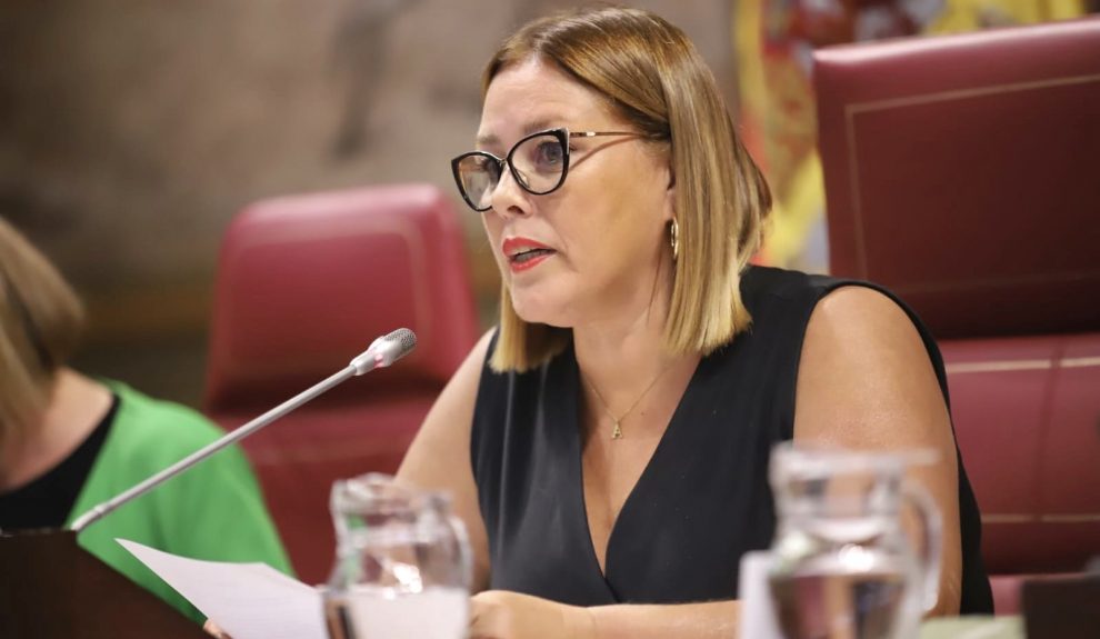 Astrid Pérez | Foto: Parlamento de Canarias
