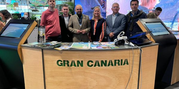 Carlos Álamo y el equipo de Turismo de Gran Canaria en Fitur 2024 | Foto: Turismo de Gran Canaria